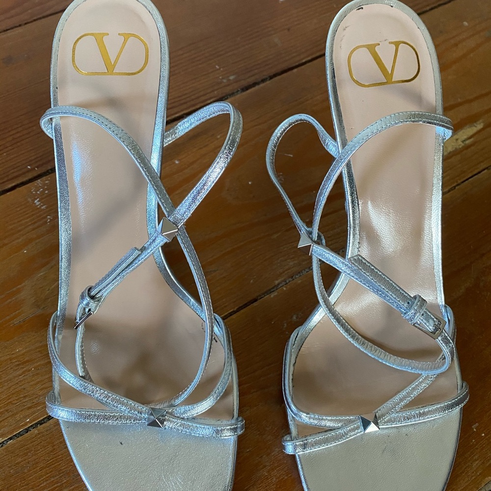 Valentino “rockstud” strappy sandal- 39